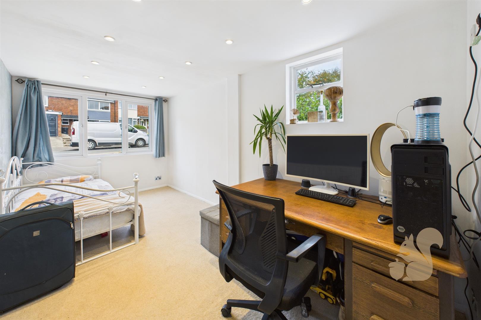 Bedroom/Study